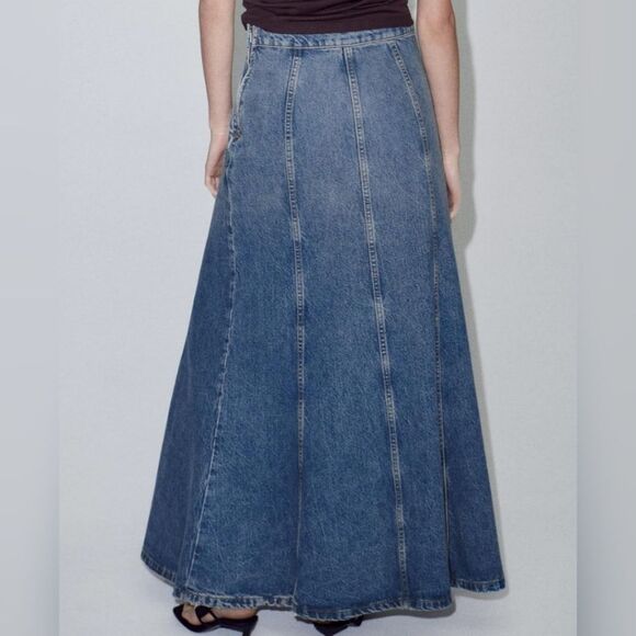 Zara Medium Wash Denim Maxi Skirt With Pockets Size Medium - Picture 8 of 8